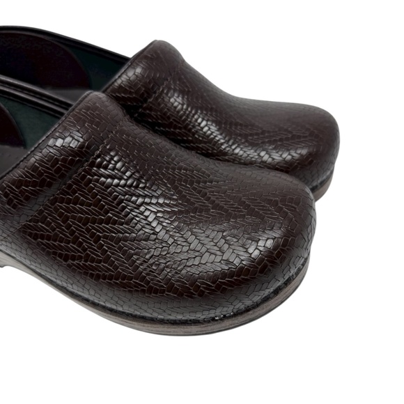 Dansko Professional Brown Woven Leather Clogs - Picture 8 of 14